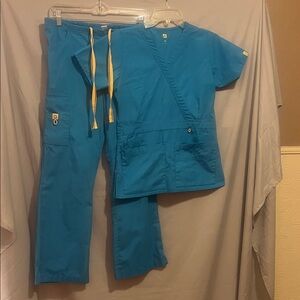 Women's Vibrant Blue Medical Scrub Set